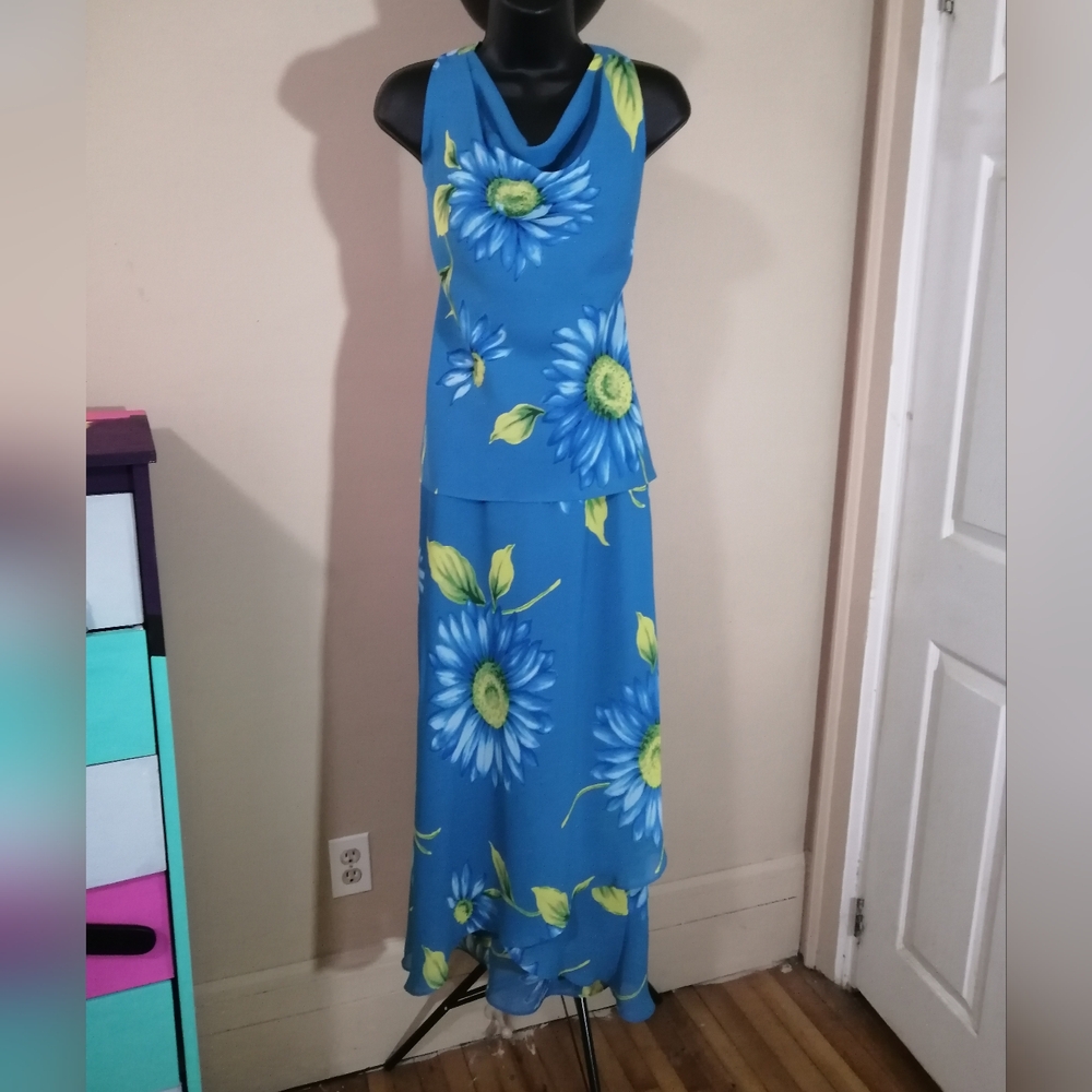 Floral Blue Maxi Top And Skirt Set